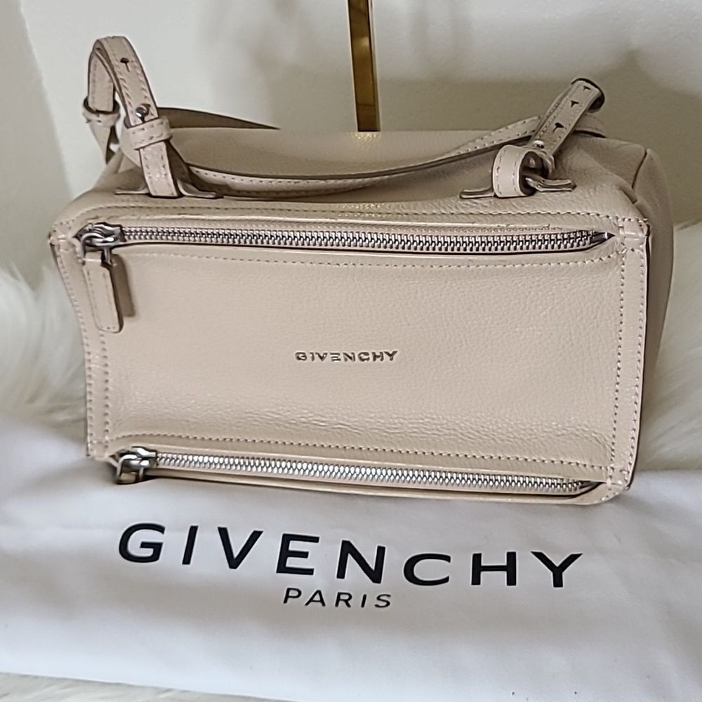 💯 Authentic Givenchy Pandora Mini - Nude Pink 🍀 - Picture 7 of 16